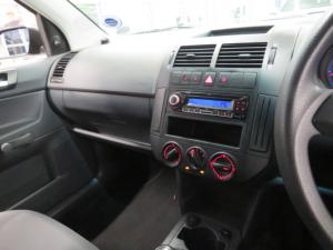 Volkswagen Polo Vivo 1.4 Trendline 5-Door - Image 11