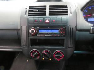 Volkswagen Polo Vivo 1.4 Trendline 5-Door - Image 16