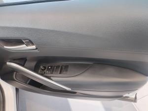 Toyota Corolla Cross 1.8 XR Hybrid - Image 12