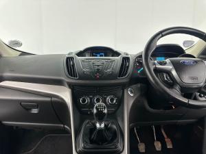 Ford Kuga 1.6 Ecoboost Ambiente - Image 20
