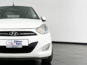 Hyundai i10 1.1 GLS/MOTION - Image 3