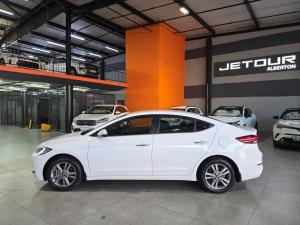 Hyundai Elantra 1.6 Executive automatic - Image 5