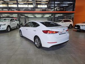 Hyundai Elantra 1.6 Executive automatic - Image 9