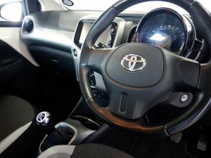 Toyota Aygo 1.0 X-Play - Image 9