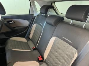 Volkswagen Cross Polo 1.6TDI Comfortline Urban Ice - Image 6