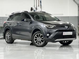 Toyota RAV4 2.2D-4D AWD VX - Image 1