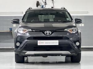 Toyota RAV4 2.2D-4D AWD VX - Image 2
