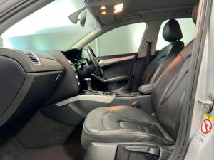 Audi A4 Avant 2.0TDI Ambition auto - Image 12