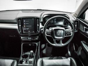 Volvo XC40 D4 AWD Momentum - Image 11