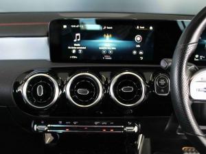 Mercedes-Benz CLA CLA200 Progressive - Image 12