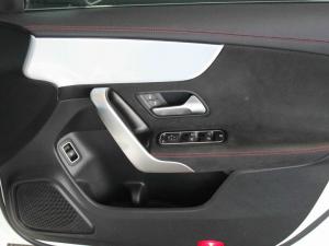 Mercedes-Benz CLA CLA200 Progressive - Image 16