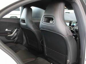 Mercedes-Benz CLA CLA200 Progressive - Image 19