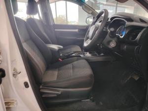 Toyota Hilux 2.4GD-6 double cab 4x4 SRX auto - Image 10