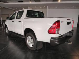 Toyota Hilux 2.4GD-6 double cab 4x4 SRX auto - Image 4