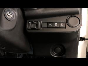 Toyota Vitz 1.0 XR manual - Image 31