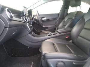 Mercedes-Benz CLA CLA200 - Image 11