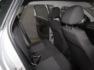 Volkswagen Polo Vivo 1.6 Comfortline TIP - Image 18