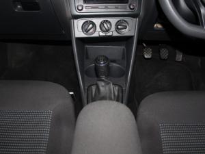 Volkswagen Polo Vivo 1.4 Comfortline - Image 11