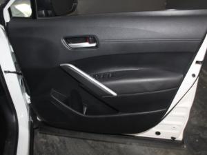 Toyota Corolla Cross 1.8 XS - Image 15