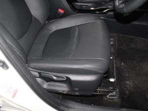 Toyota Corolla Cross 1.8 XS - Image 17