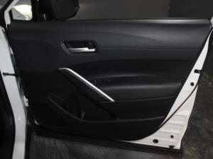 Toyota Corolla Cross 1.8 XS Hybrid - Image 15