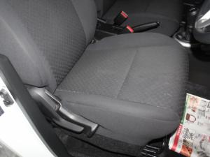 Toyota Vitz 1.0 XR - Image 17