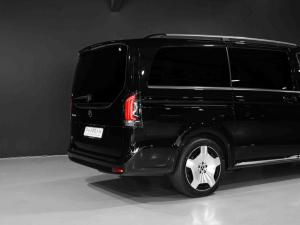 Mercedes-Benz V-Class V300d Exclusive - Image 17