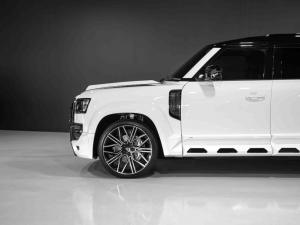 Land Rover Defender 110 D300 SE - Image 13