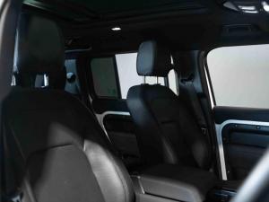 Land Rover Defender 110 D300 SE - Image 4