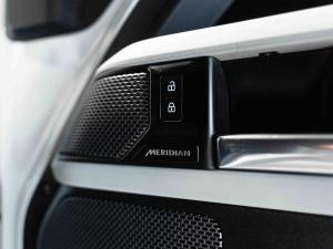 Land Rover Defender 110 D300 SE - Image 7