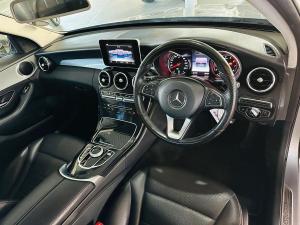 Mercedes-Benz C-Class C180 Avantgarde auto - Image 3
