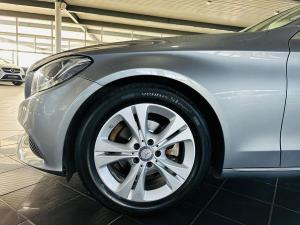 Mercedes-Benz C-Class C180 Avantgarde auto - Image 4