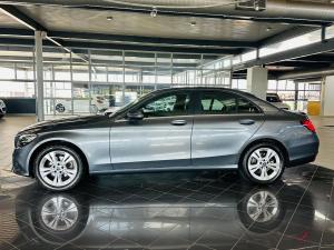Mercedes-Benz C-Class C180 - Image 9