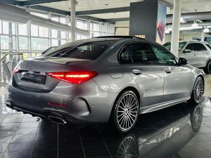 Mercedes-Benz C-Class C200 Avantgarde - Image 2