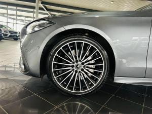 Mercedes-Benz C-Class C200 Avantgarde - Image 4