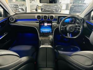 Mercedes-Benz C-Class C200 Avantgarde - Image 5