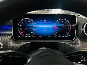 Mercedes-Benz C-Class C200 Avantgarde - Image 7