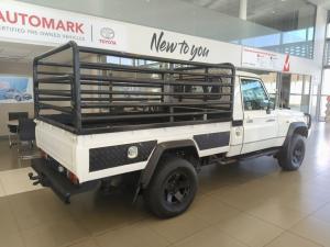 Toyota Land Cruiser 79 4.0PS/C - Image 2