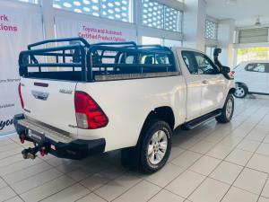Toyota Hilux 2.8 GD-6 Raider 4X4E/CAB - Image 2
