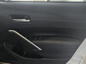 Toyota Corolla Cross 1.8 Xi - Image 15