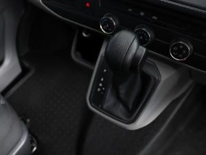 Volkswagen Transporter 2.0TDI Kombi SWB Trendline auto - Image 15
