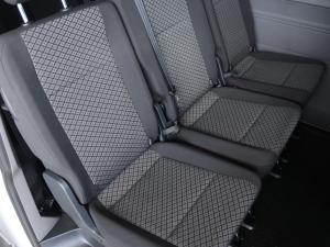 Volkswagen Transporter 2.0TDI Kombi SWB Trendline auto - Image 18