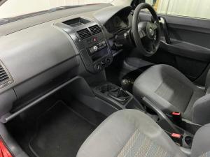 Volkswagen Polo Vivo hatch 1.4 Conceptline - Image 11