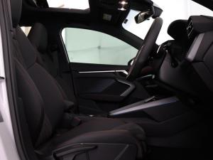 Audi A3 sedan 35TFSI Black Edition - Image 15