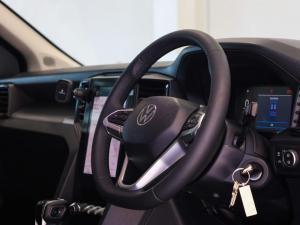 Volkswagen Amarok 2.0TDI double cab Life auto - Image 8