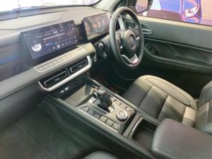 GWM P300 2.4T double cab LT 4x4 - Image 9