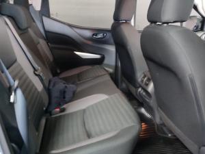 Nissan Navara 2.5DDTi double cab LE Plus 4x4 - Image 14