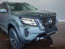 Thumbnail Nissan Navara 2.5DDTi double cab LE Plus 4x4