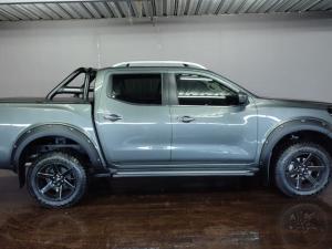 Nissan Navara 2.5DDTi double cab LE Plus 4x4 - Image 5