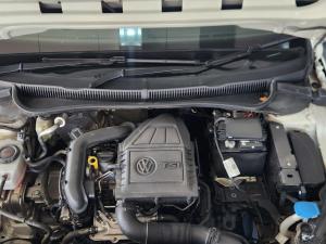 Volkswagen Polo hatch 1.0TSI Life manual - Image 4